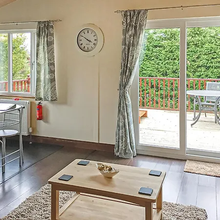 База отдыха Hollybrook Исингволд