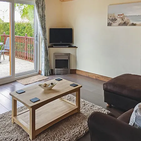 Hollybrook Исингволд